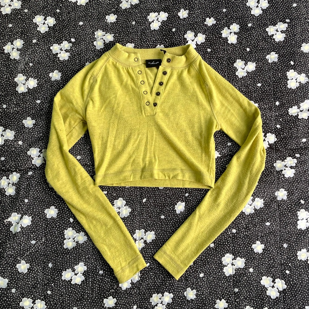 Urban long sleeve crop top